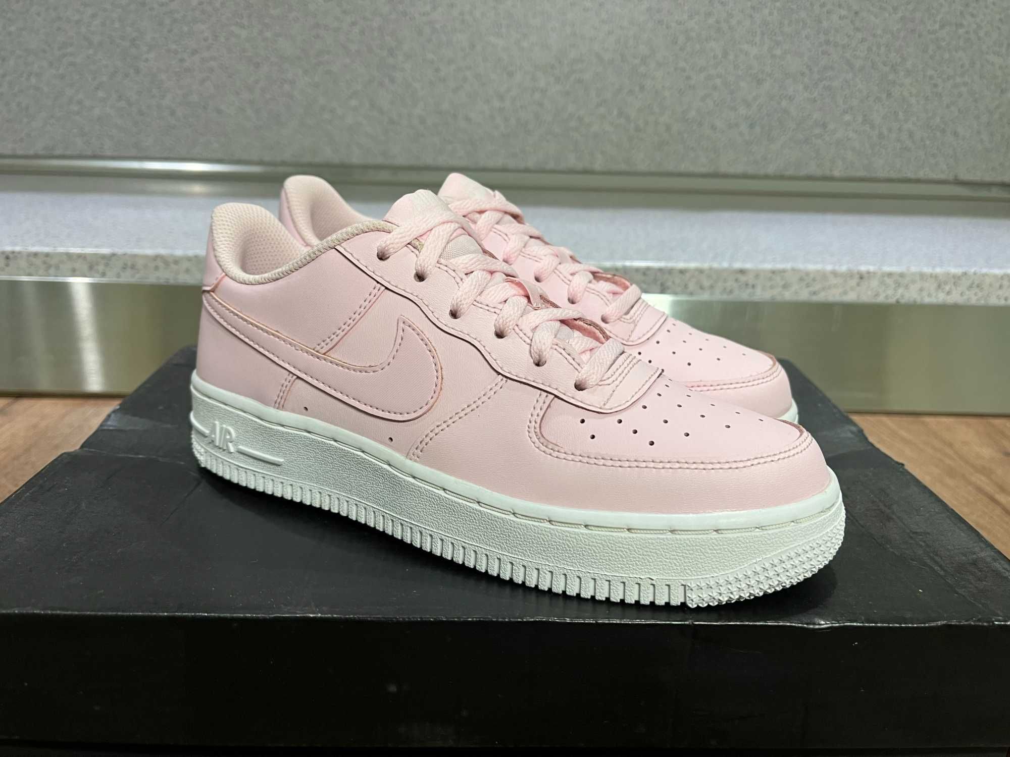 ОРИГИНАЛНИ *** Nike Air Force 1 Low 'Pink Foam'