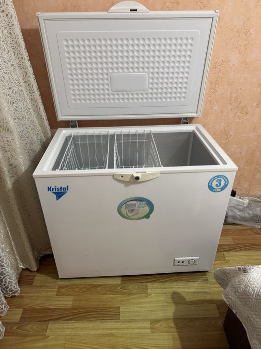 Продам морозильную камеру