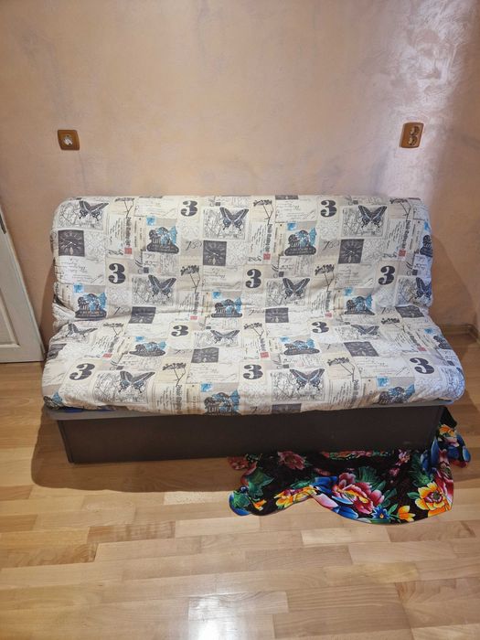 Разтегателно канапе ставащо на спалня за 555 лева