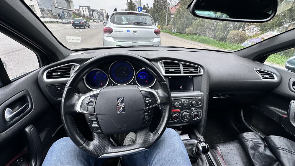 Citroen DS4 1.6 benzina, 200 CP SPORT CHIC, 2013