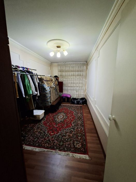 Uy sotiladi Chilonzor 13 kvartal