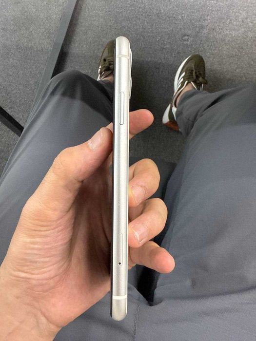 Iphone 11 sotiladi