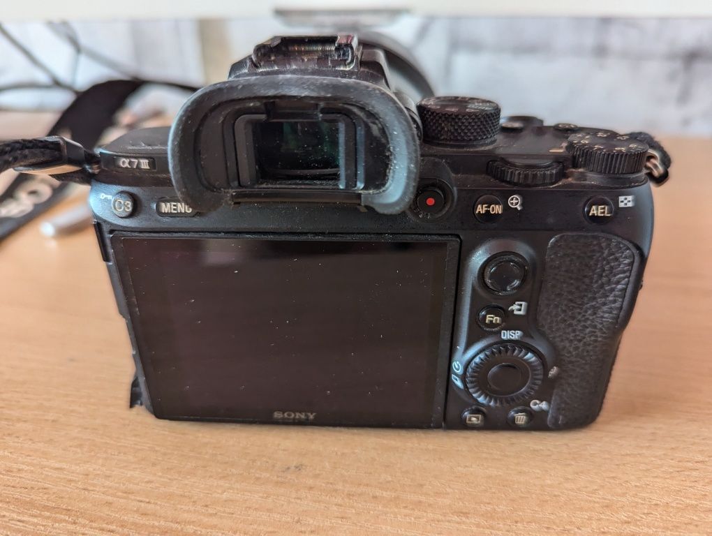 Sony a7iii с изгорели точки на сензора (лесно се коригира в Lightroom)