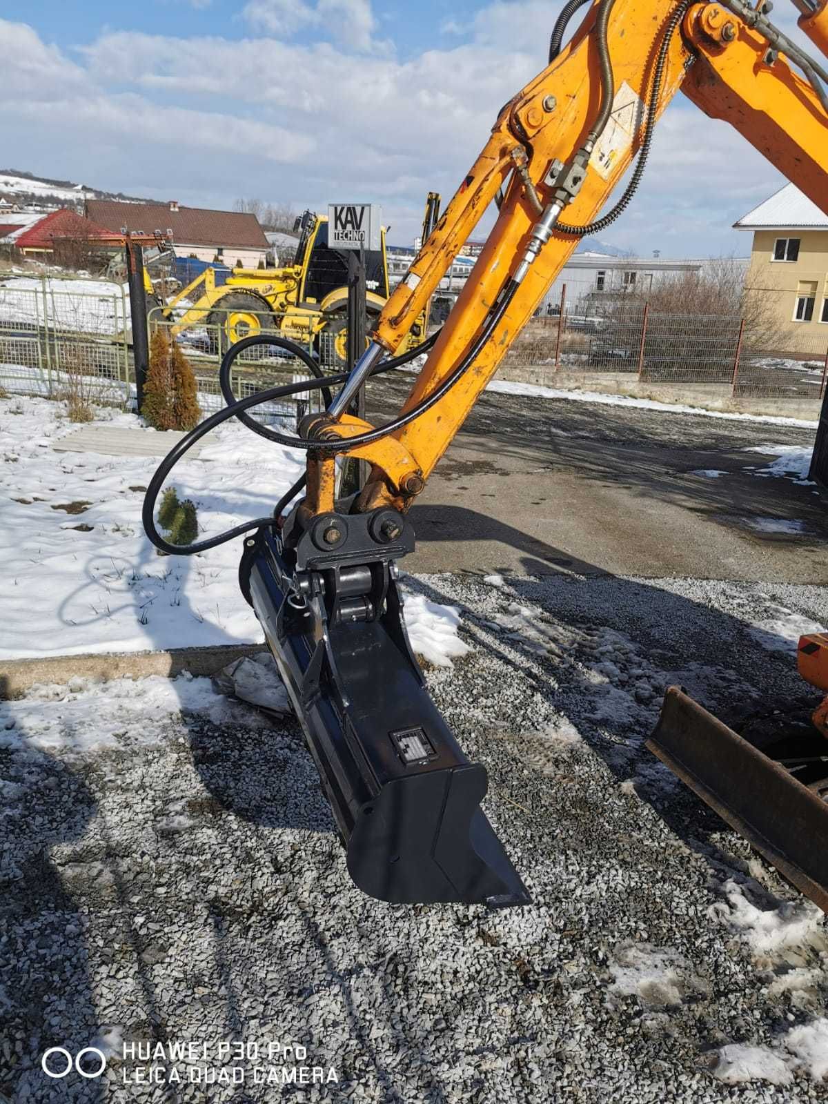 Cupa taluzare inclinare hidraulica miniexcavator 1.2 - 4 tone