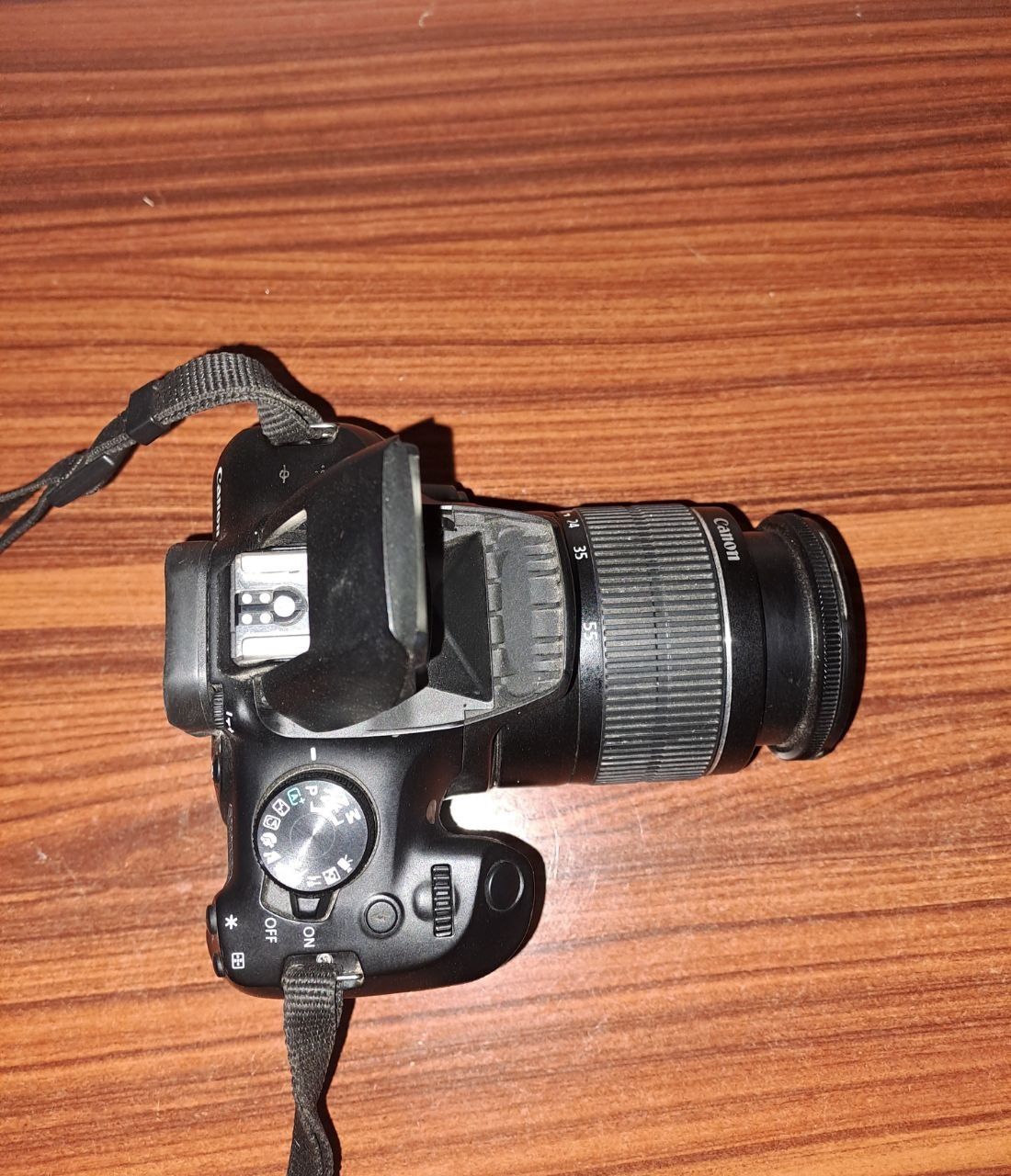 Foto camera Canon 1300 D