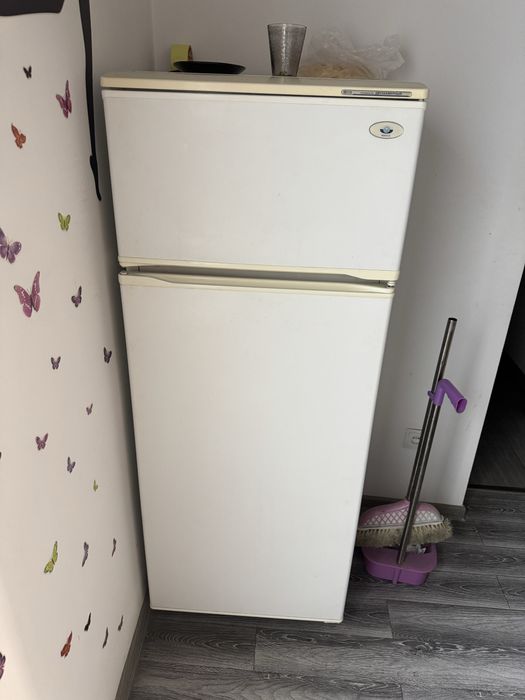 Xaladelnik sotiladi. Xolati o’rta xolatda.