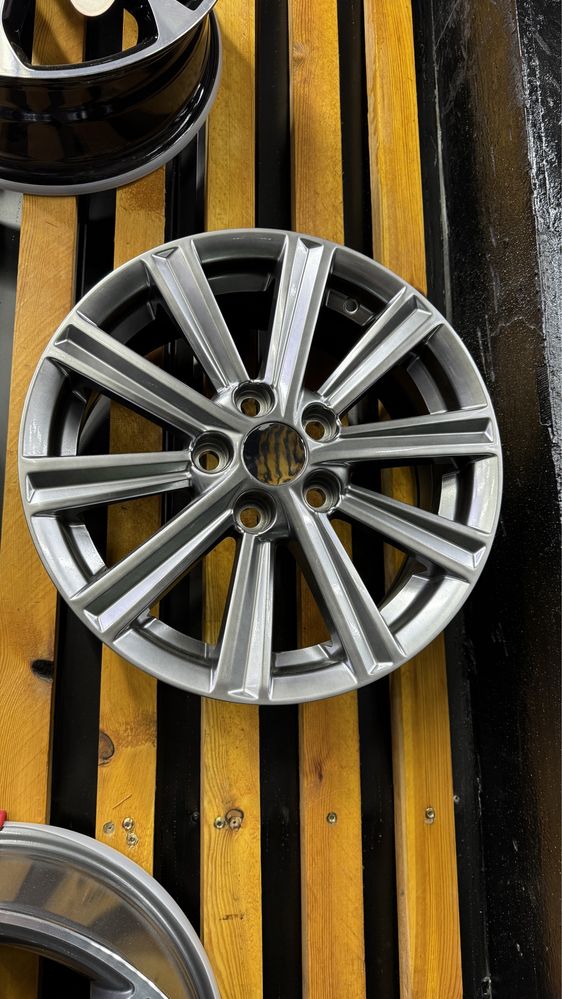 Продам диски  Camry 50/55
