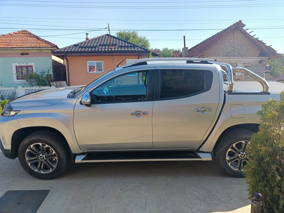 Vând Mitsubishi L200