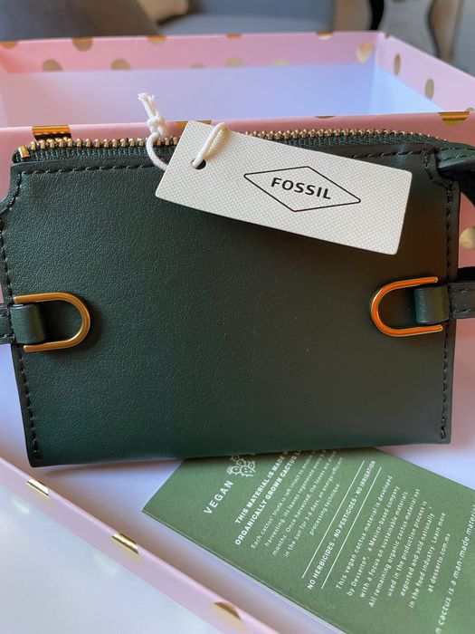 Кард холдър Fossil