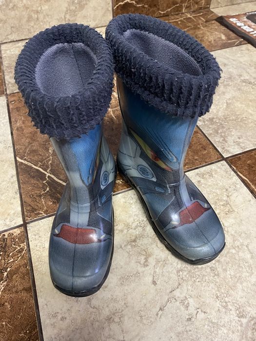 Ботуши Demar и други подарък