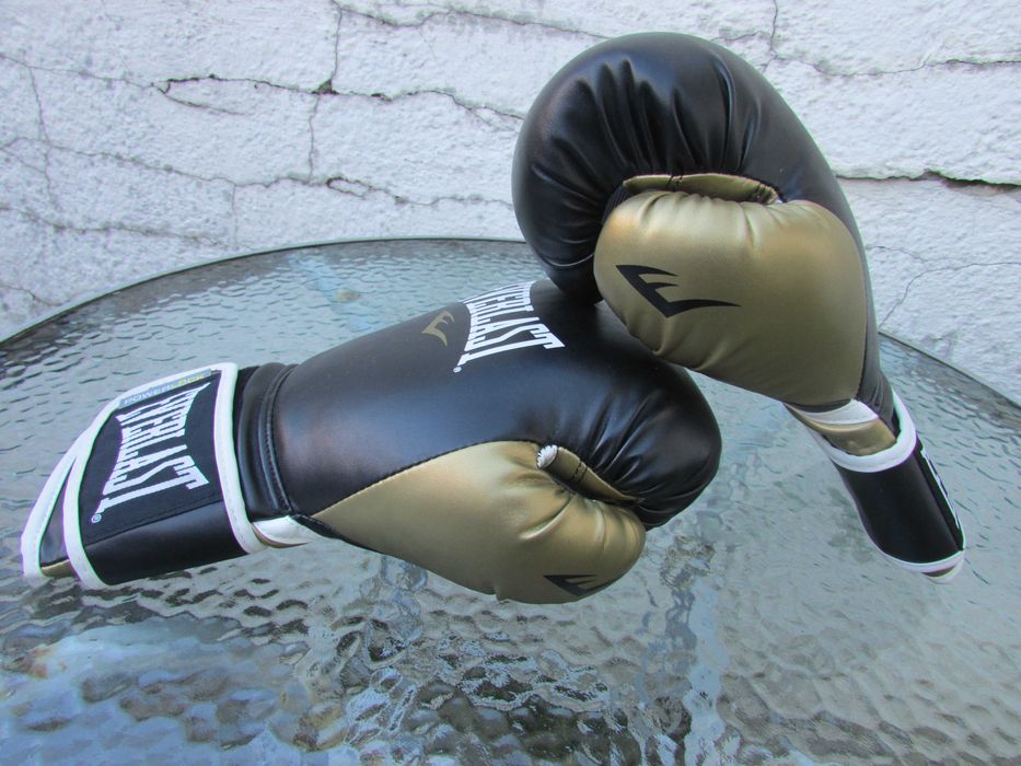Боксови ръкавици Everlast Powerlock