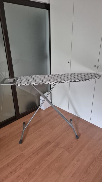 Masa de calcat Ikea