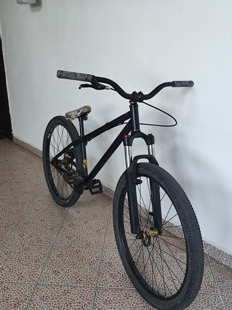 Dirt jumper ns Metropolis 2014 schimb cu kukirin g 2