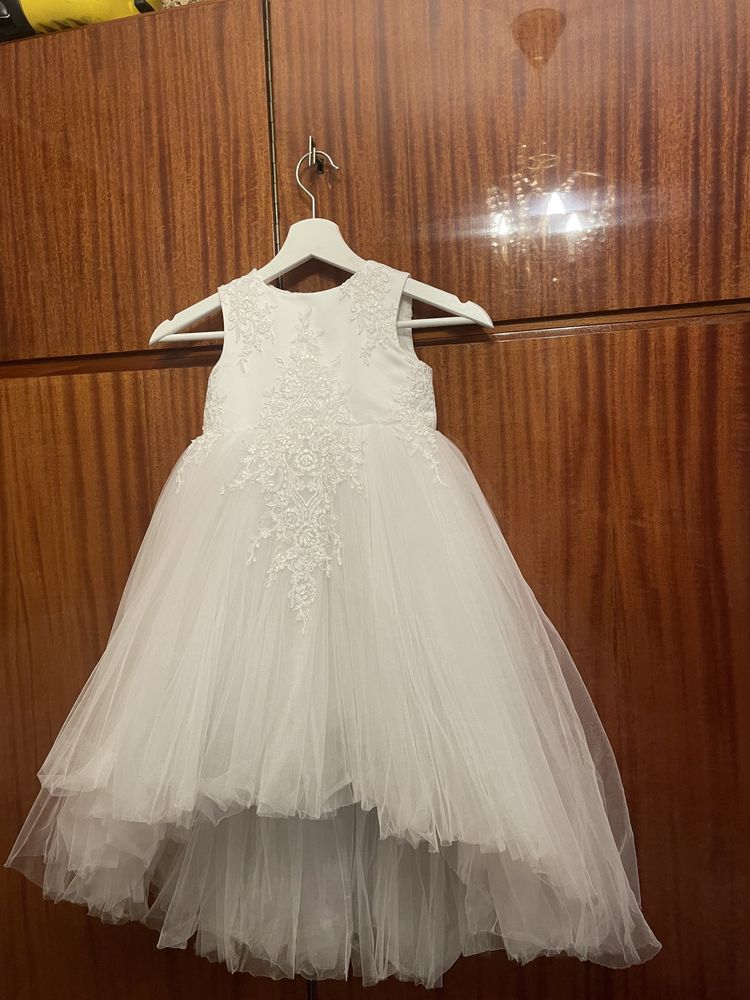 Rochie de ocazie si capa de la Petite Coco