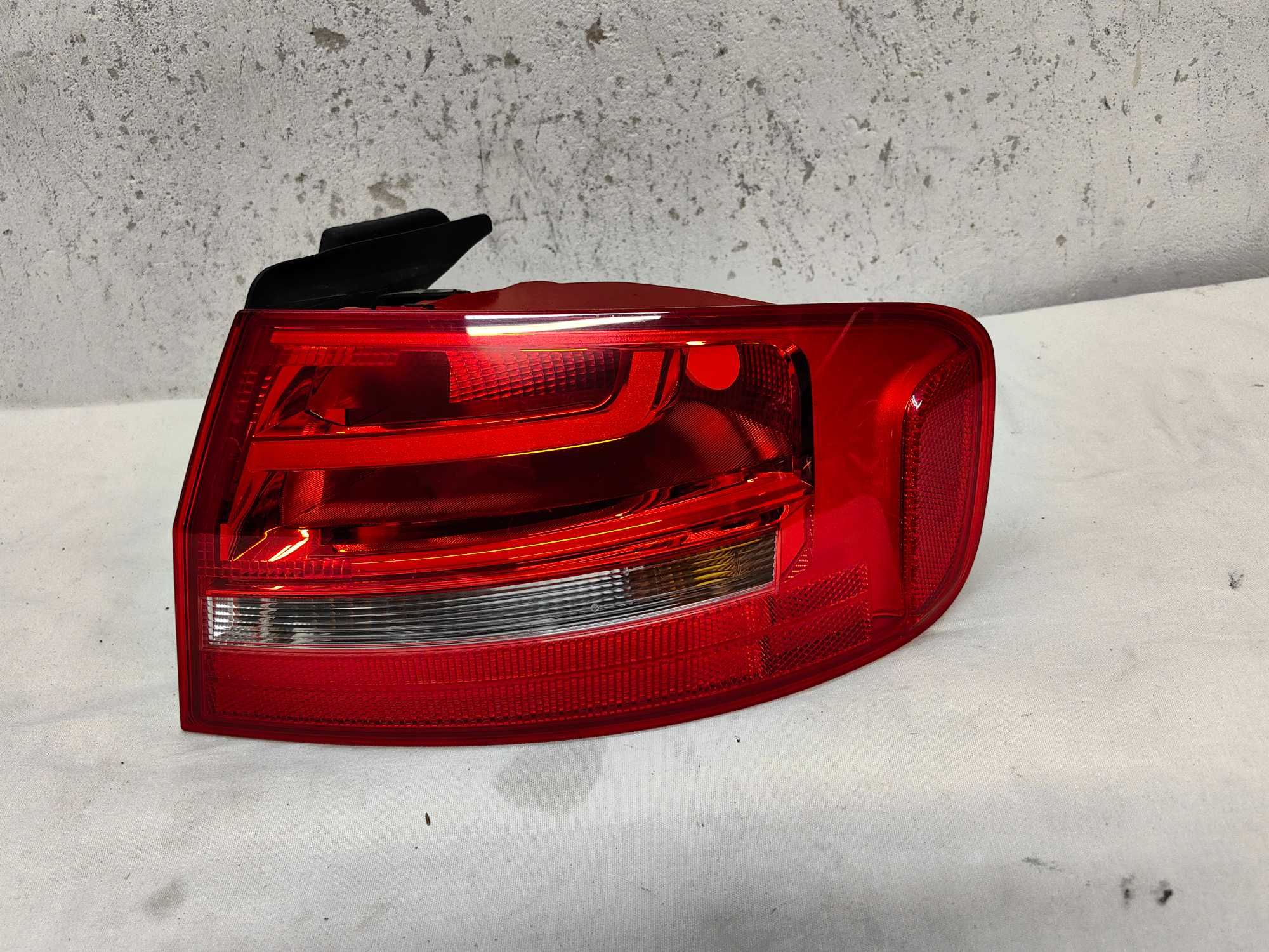 Оригинален стоп Ауди А4 Б8.5  Audi A4 B8.5 Face  Седан