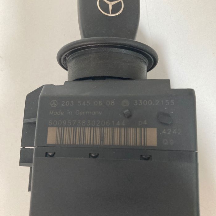 Гълтач с 2бр. ключове Mercedes w203 C-class