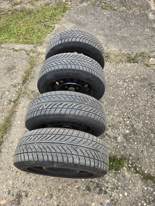 Roti de iarna cu jante 5x114.3 pt toyota 205/60/16 anvelope goodyear