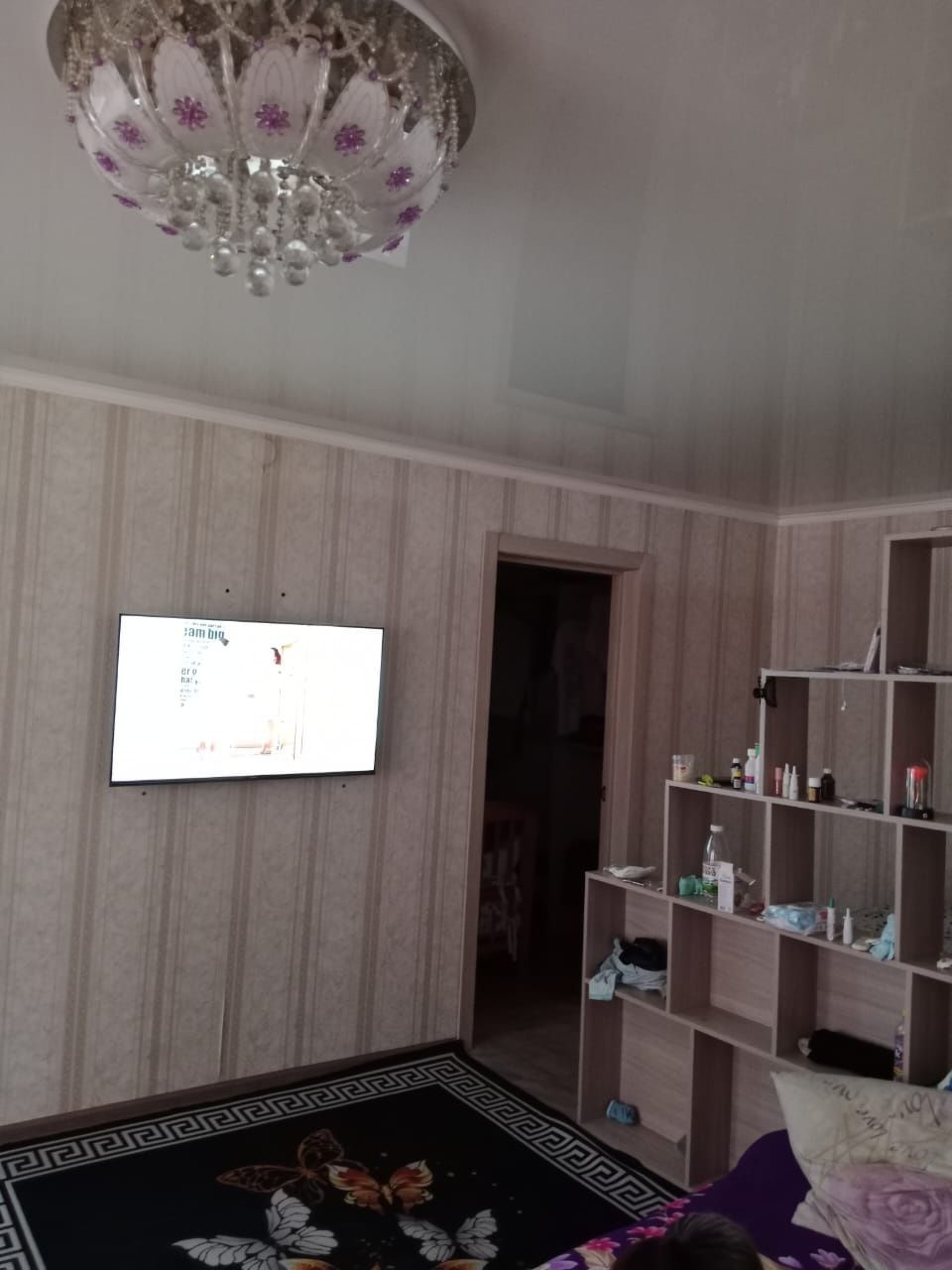 Поменяю 2х комнатную на дом
