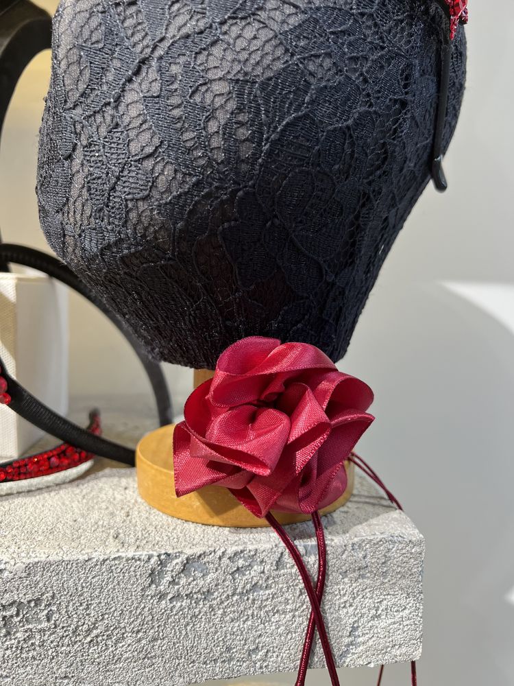 Аксессуар на шею цветок Роза или хризантема hand made
