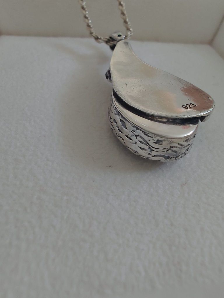 Coliere de argint safir albastru