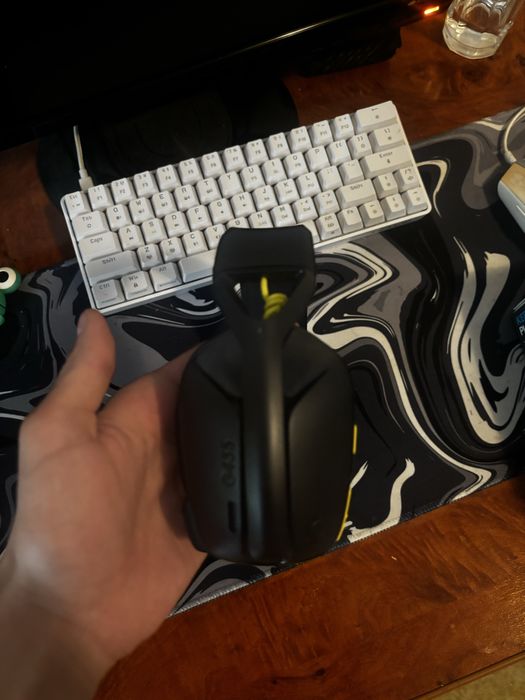 Casti logitech G435