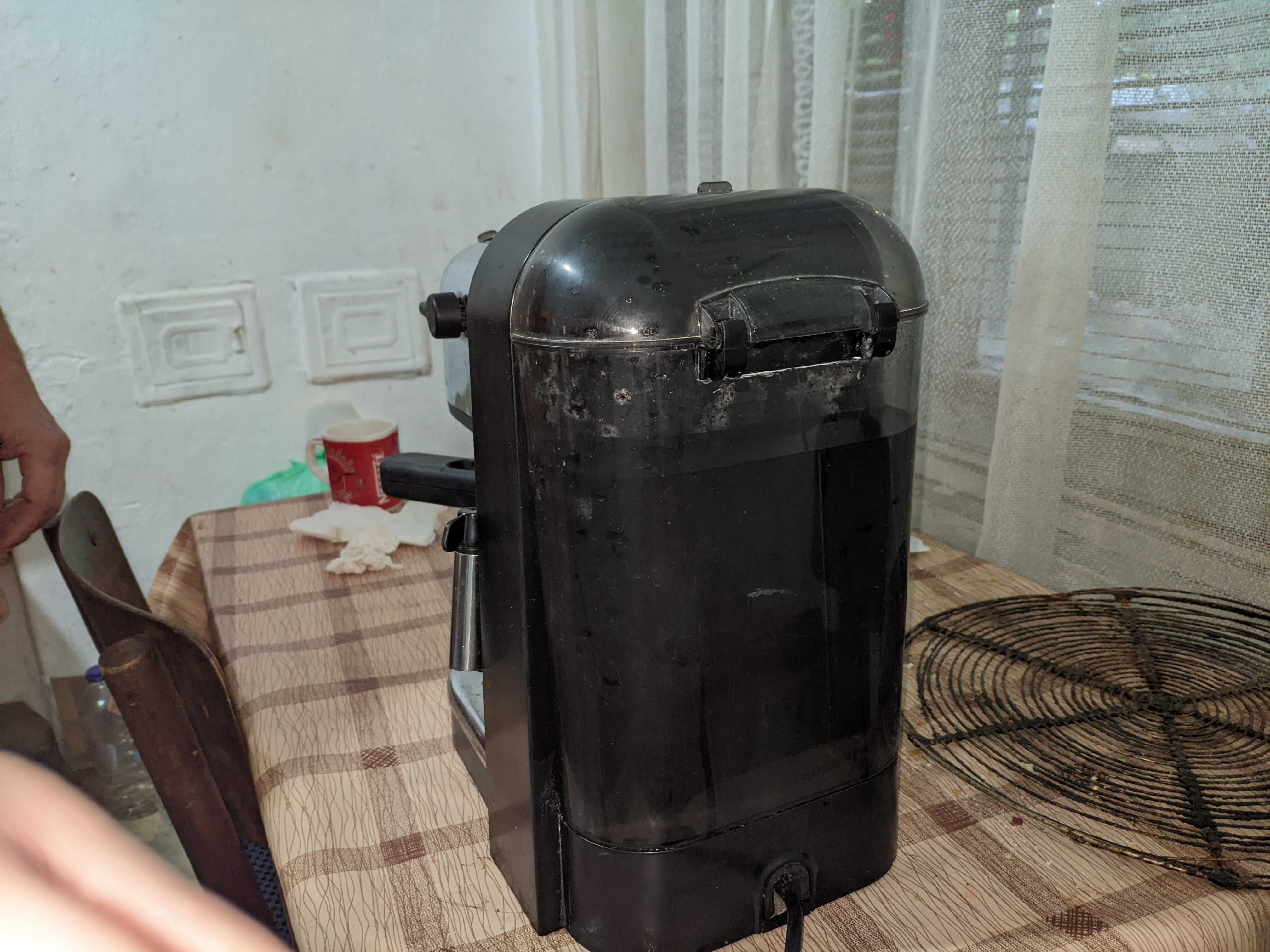 Кафе машина Делонги