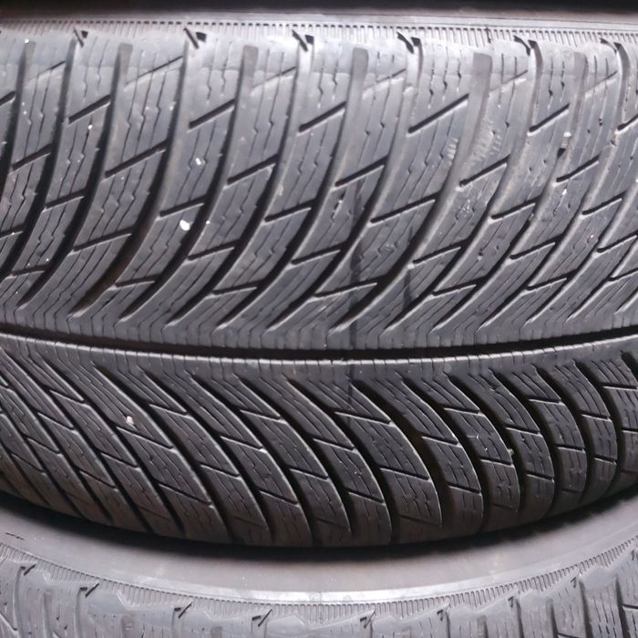 255/50/21" Michelin pilot alpin5 suv.dot3122