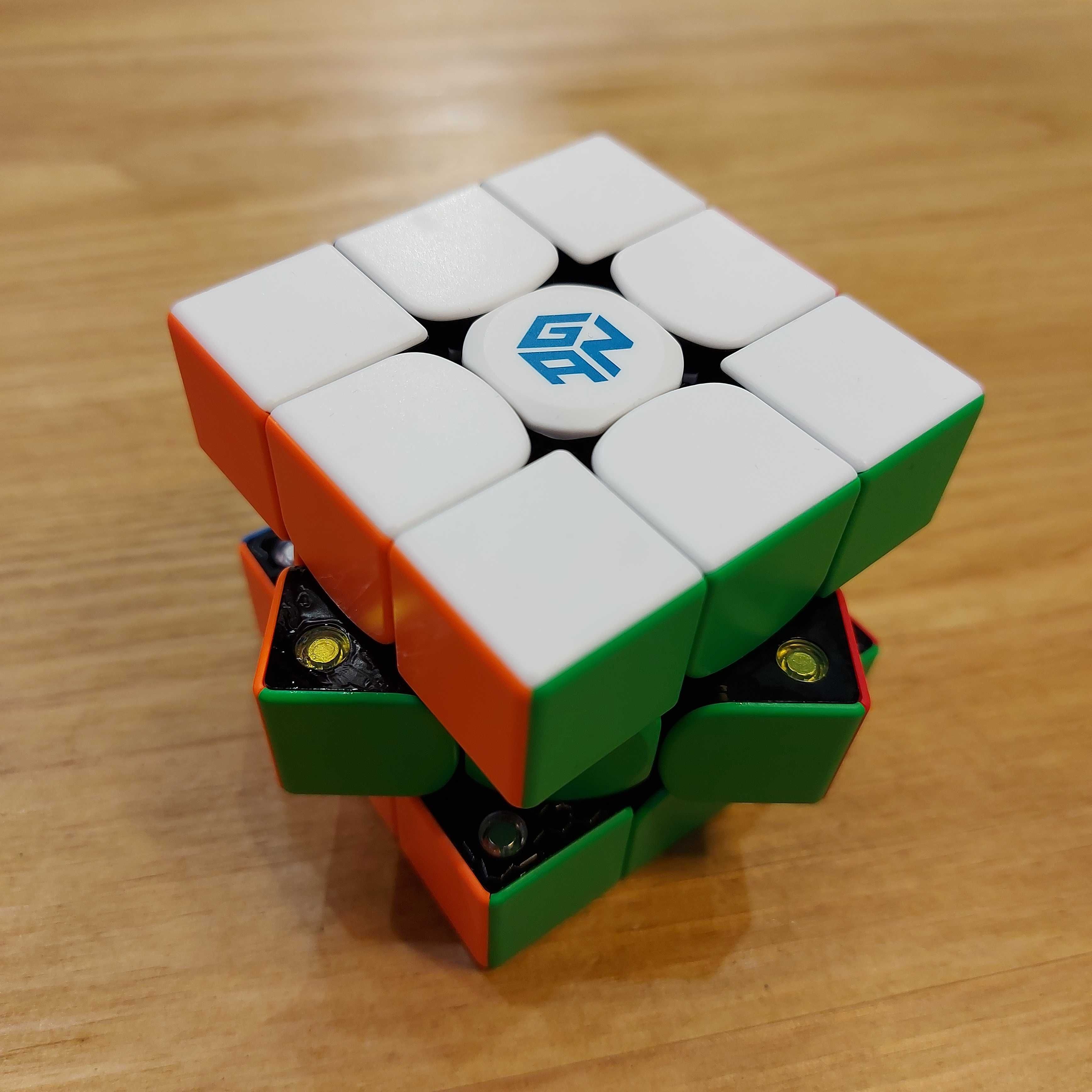 Магнитный Оригинальный Кубик Рубика "Gan 356 M" 3 на 3. Оригинал 100%.