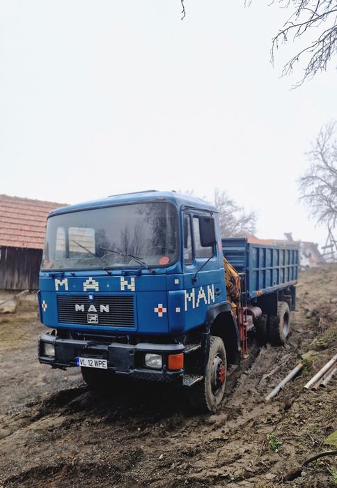 Vând camion MAN 4X4