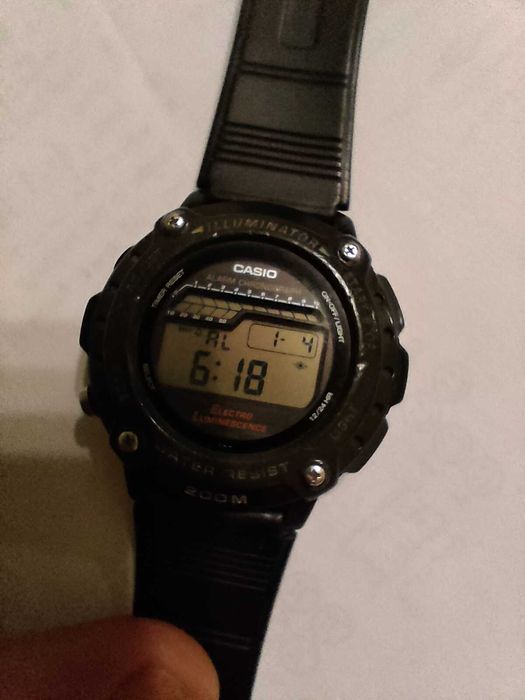 Часовник casio DW285