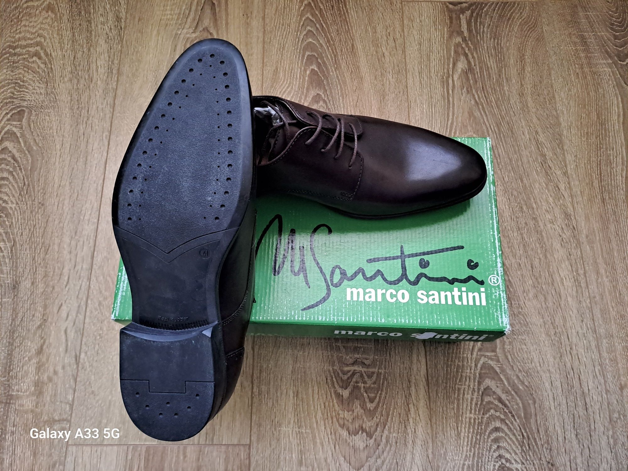 Noi!!! Vand pantofi din piele pentru bărbați Marco Santini.