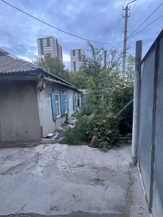 Продам дом в центре Астаны