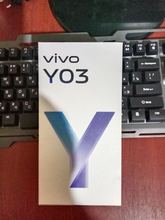 Продам в идеале Vivo Y03