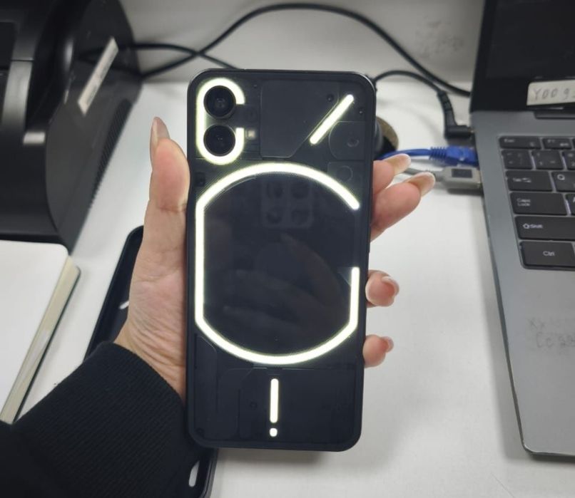 iPhone емес Noting phone 8/256gb