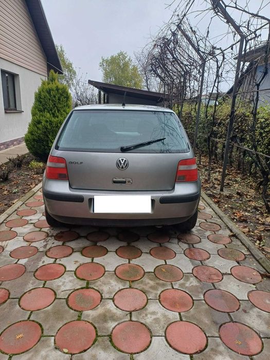 Volkswagen Golf 4 – 2003 – 1.4 Benzină