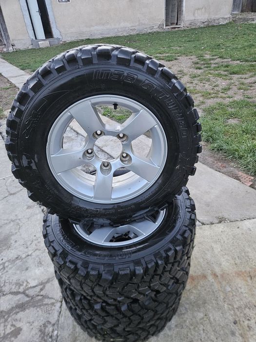 Vând roți suzuki Vitara/Jimmy