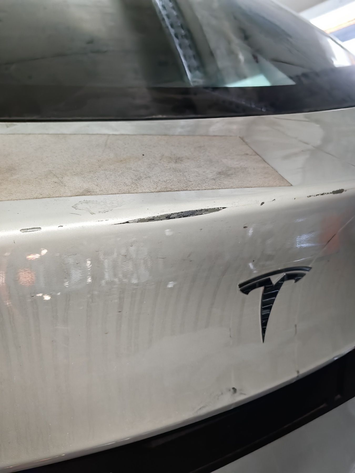 Багажник врата Tesla Y 2024 / Тесла У 2024г