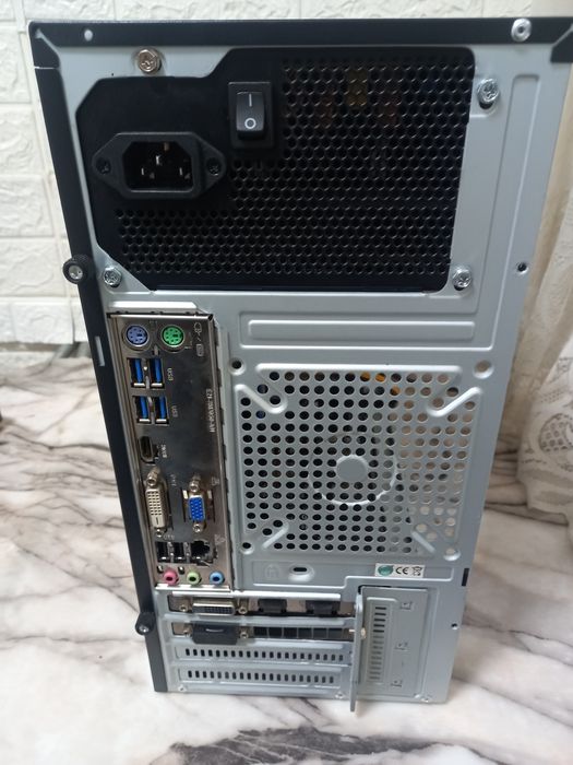 Kомпютър Intel® Core i7-4770 16gb SSD Asus RX 570 4gb