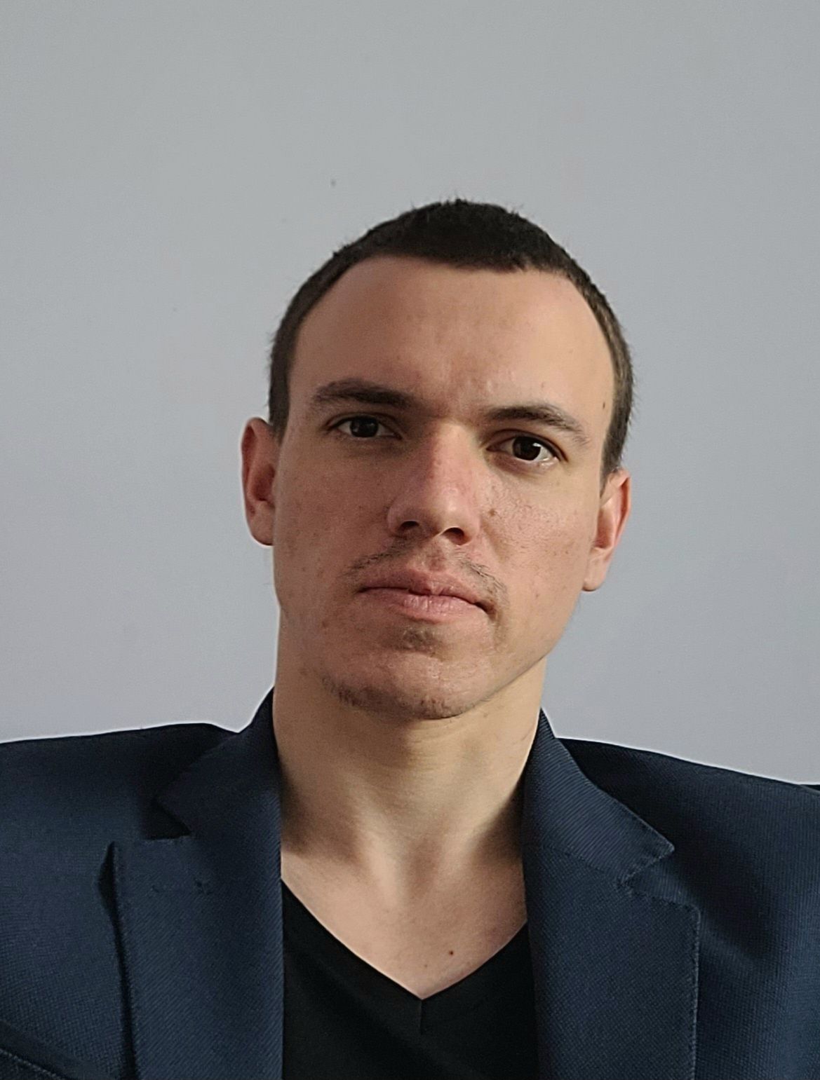 Онлайн уроци по английски за тийнейджъри и възрастни