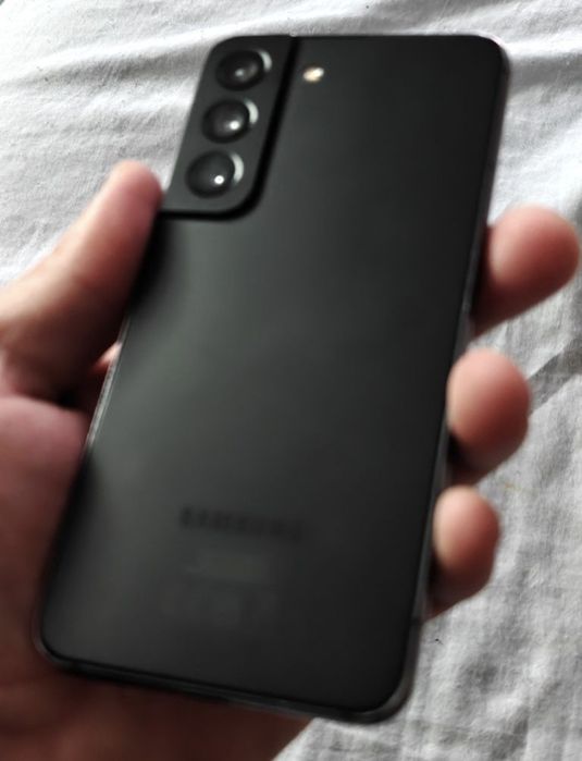 Vând sau Schimb Samsung Galaxy S22 5G Fisurat
