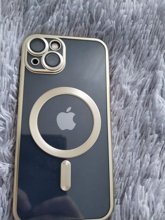 Продам айфон13  новый