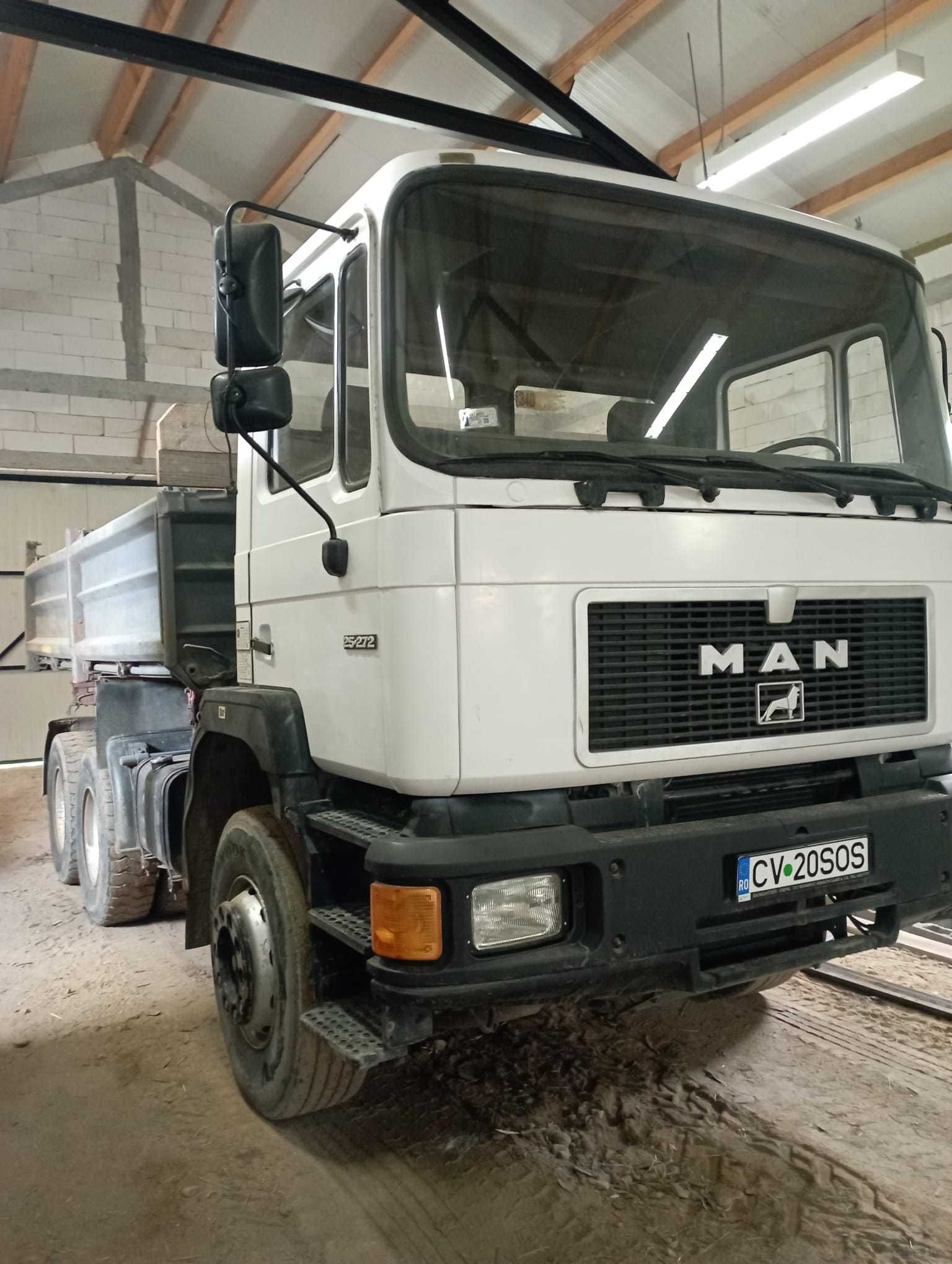 Autobasculanta Man 6x4 3 parti