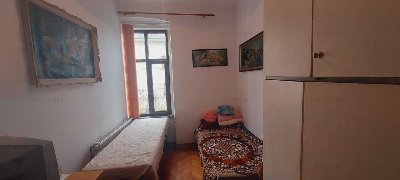 Vand APARTAMENT cu 2 cameri    cu cetrala  in ZONA BALCESCU