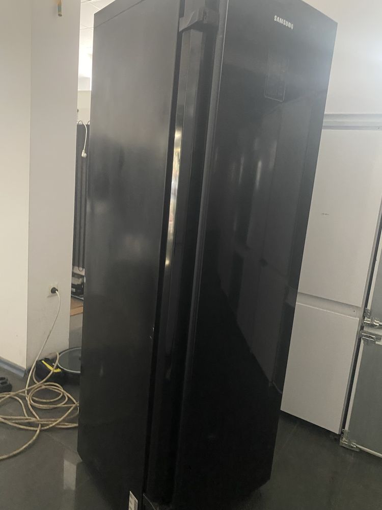 Хладилник SAMSUNG