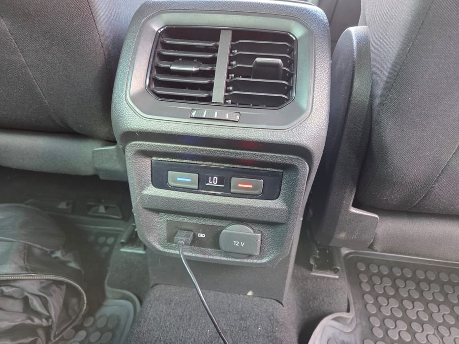 Vând wolkswagen Tiguan 4*4 sau schimb