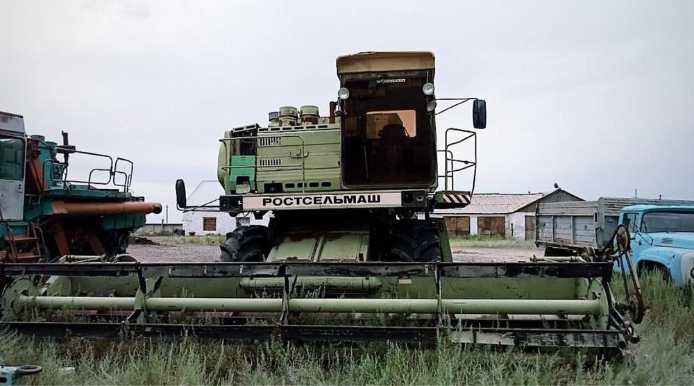Продам комбайн Дон-1500