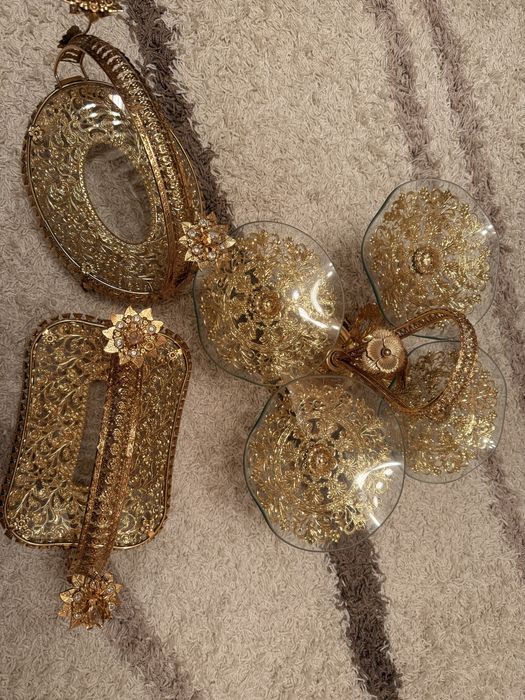 Продам менажницы мельхиор