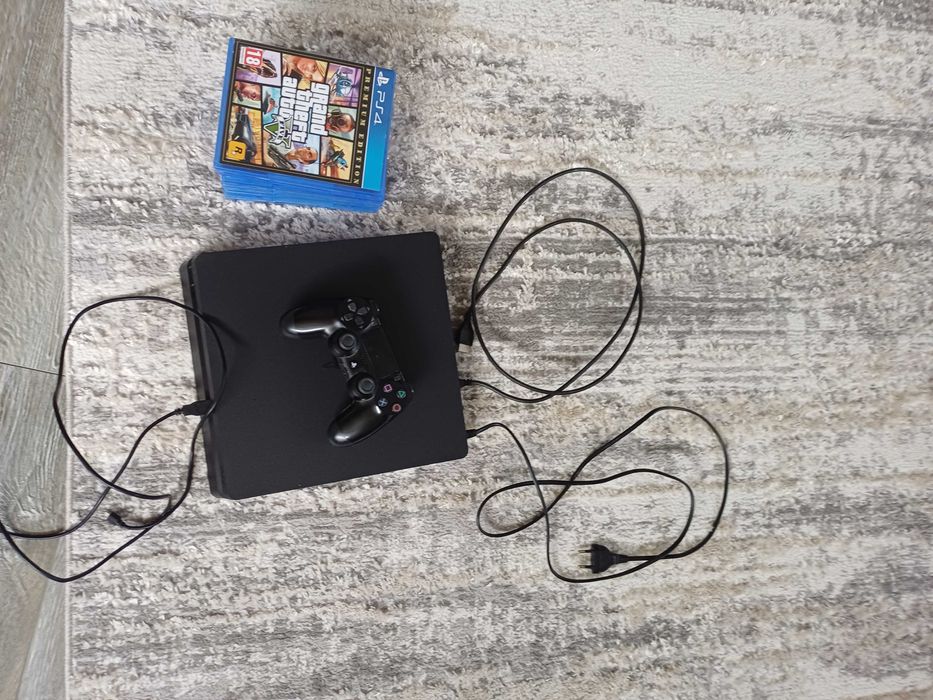 Vand Ps4 slim 2022 stare ca nou