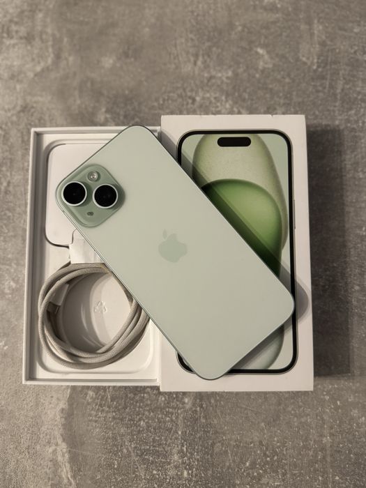 Vand Iphone 15 // 128GB // Verde // Green