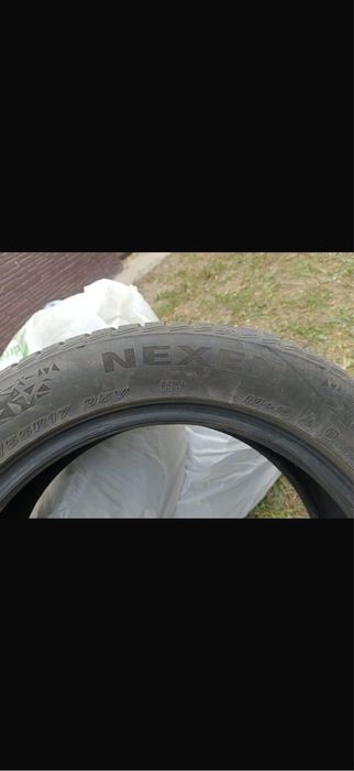 Шины зимние отлиное состояние